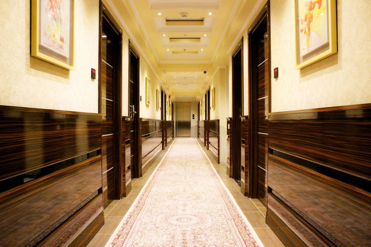 Hotel Atlas Dushanbe Bagian luar foto